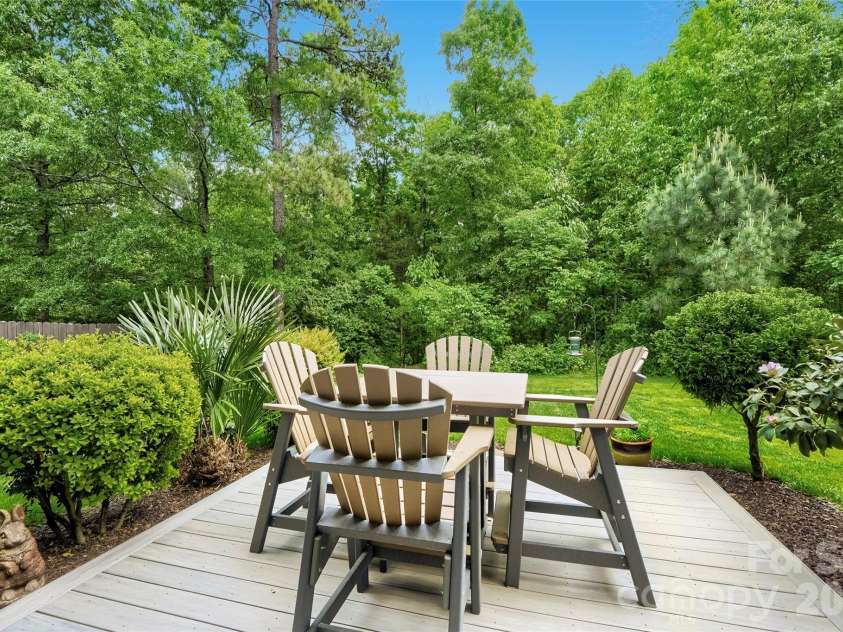 2834 Bivins Street, Davidson, NC 28036.  MLS# CAR4372824, YatesRealty ID 21534. 