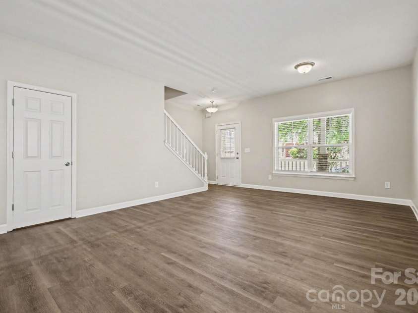 5112 Stone Park Drive, Charlotte, NC 28269.  MLS# CAR4373431, YatesRealty ID 21535. 
