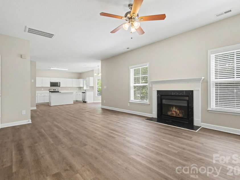 5112 Stone Park Drive, Charlotte, NC 28269.  MLS# CAR4373431, YatesRealty ID 21535. 