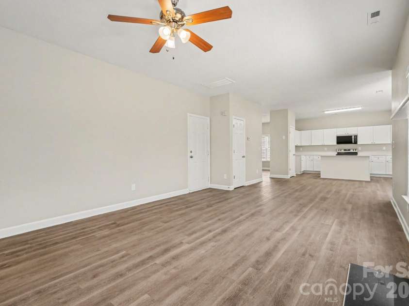 5112 Stone Park Drive, Charlotte, NC 28269.  MLS# CAR4373431, YatesRealty ID 21535. 