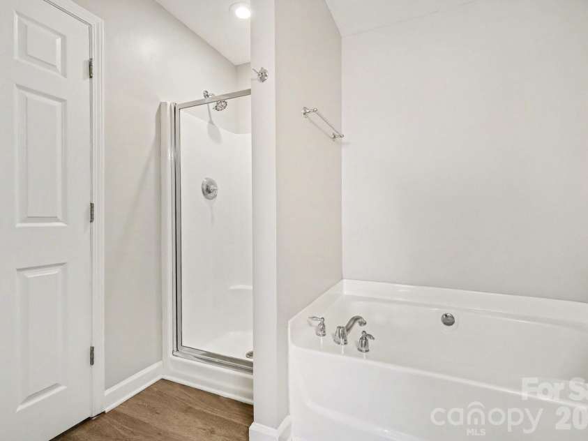5112 Stone Park Drive, Charlotte, NC 28269.  MLS# CAR4373431, YatesRealty ID 21535. 