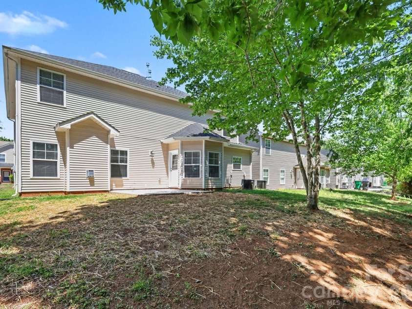 5112 Stone Park Drive, Charlotte, NC 28269.  MLS# CAR4373431, YatesRealty ID 21535. 