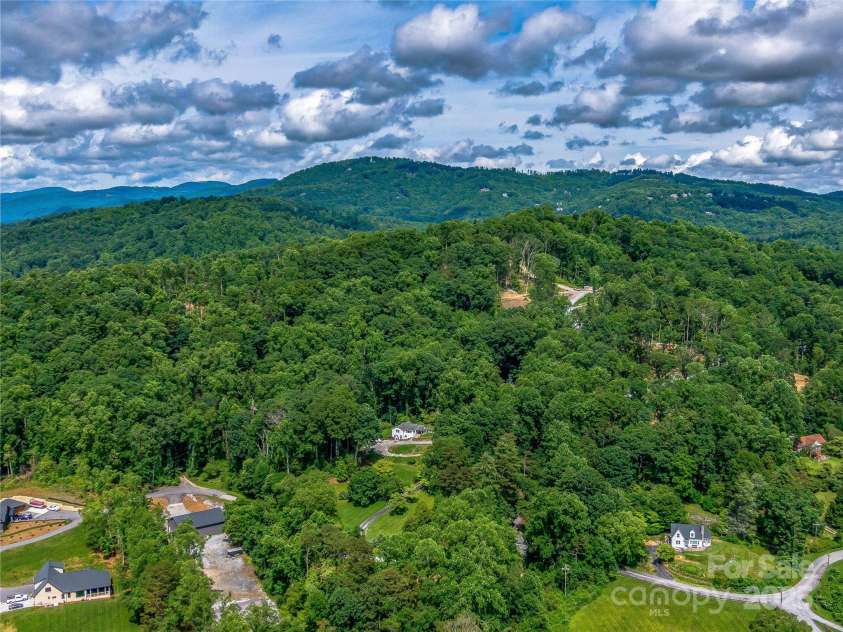 170 Twin Springs Road, Hendersonville, NC 28792.  MLS# CAR4273179, YatesRealty ID 21536. 