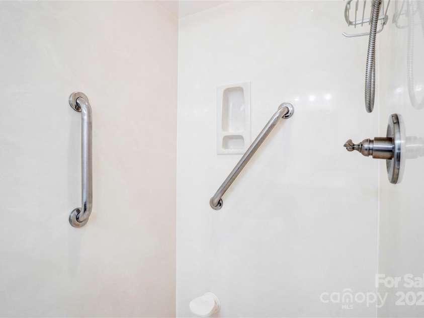 216 Harrison Lane, Locust, NC 28097.  MLS# CAR4244382, YatesRealty ID 21537. Primary bath downstairs