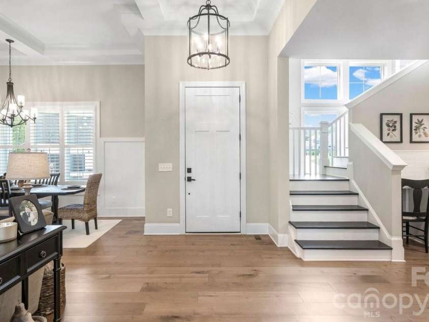 144 Mcneil Lane, Mooresville, NC 28117.  MLS# CAR4366466, YatesRealty ID 21538. Inside is just as awesome! 
