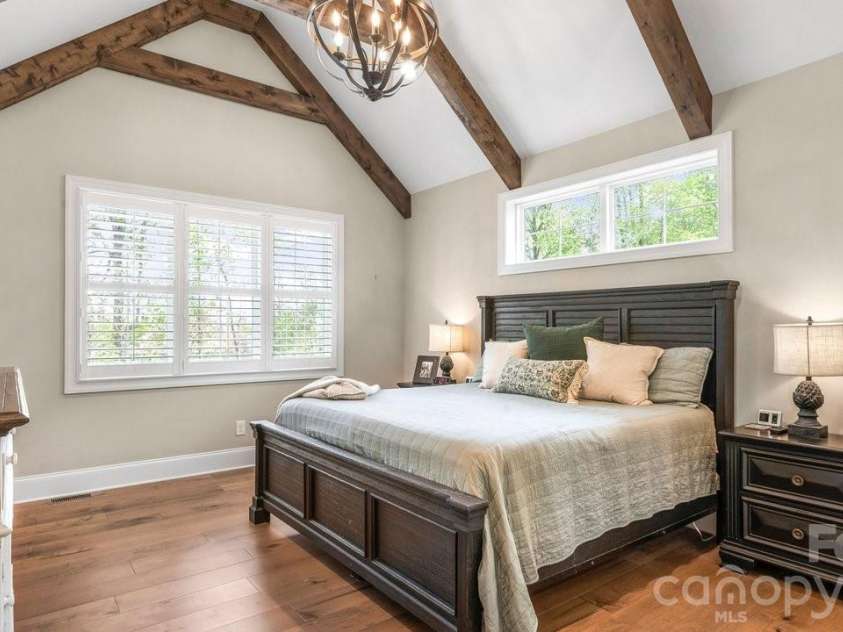 144 Mcneil Lane, Mooresville, NC 28117.  MLS# CAR4366466, YatesRealty ID 21538. Primary on the main level with exposed beams.