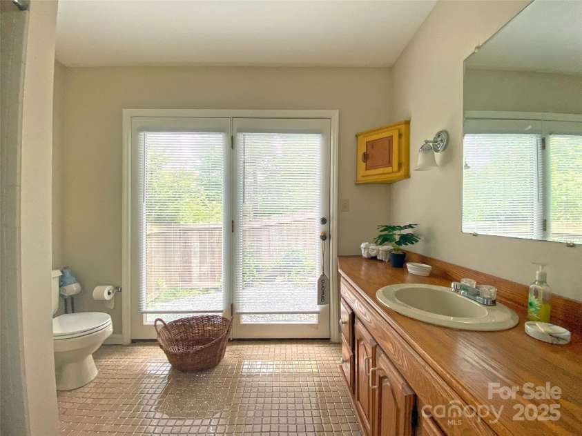 59 Shand Street, Saluda, NC 28773.  MLS# CAR4259487, YatesRealty ID 21538. Cottage-Full Bath