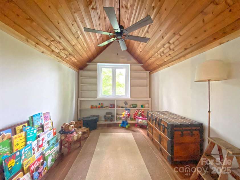 59 Shand Street, Saluda, NC 28773.  MLS# CAR4259487, YatesRealty ID 21538. Main House-Upstairs Bedroom