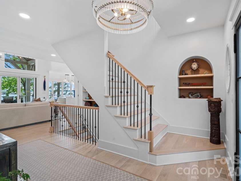 20931 Island Forest Drive, Cornelius, NC 28031.  MLS# CAR4369971, YatesRealty ID 21539. 