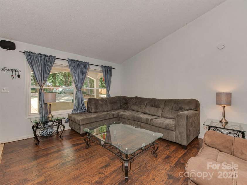 7015 Ware Road, Charlotte, NC 28212.  MLS# CAR4270601, YatesRealty ID 21539. 