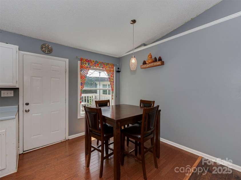 7015 Ware Road, Charlotte, NC 28212.  MLS# CAR4270601, YatesRealty ID 21539. 