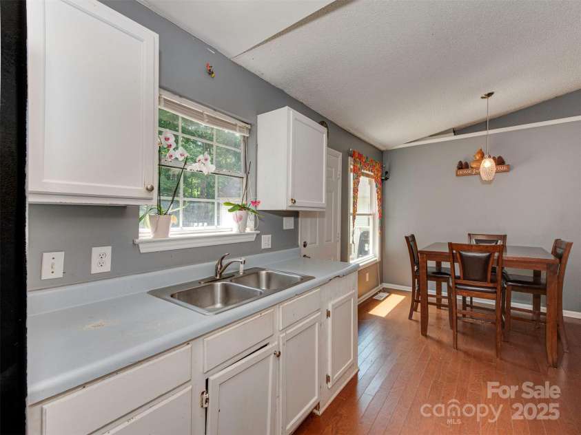 7015 Ware Road, Charlotte, NC 28212.  MLS# CAR4270601, YatesRealty ID 21539. 