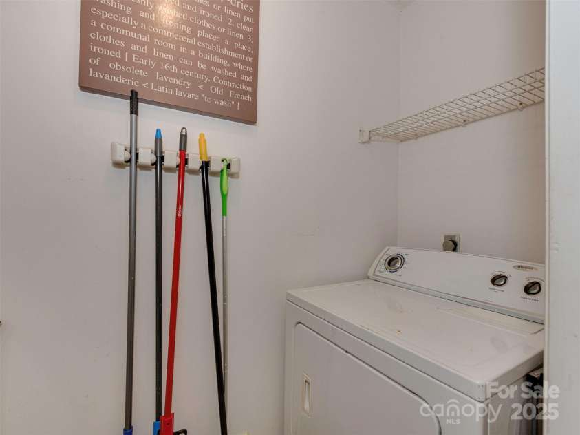 7015 Ware Road, Charlotte, NC 28212.  MLS# CAR4270601, YatesRealty ID 21539. 