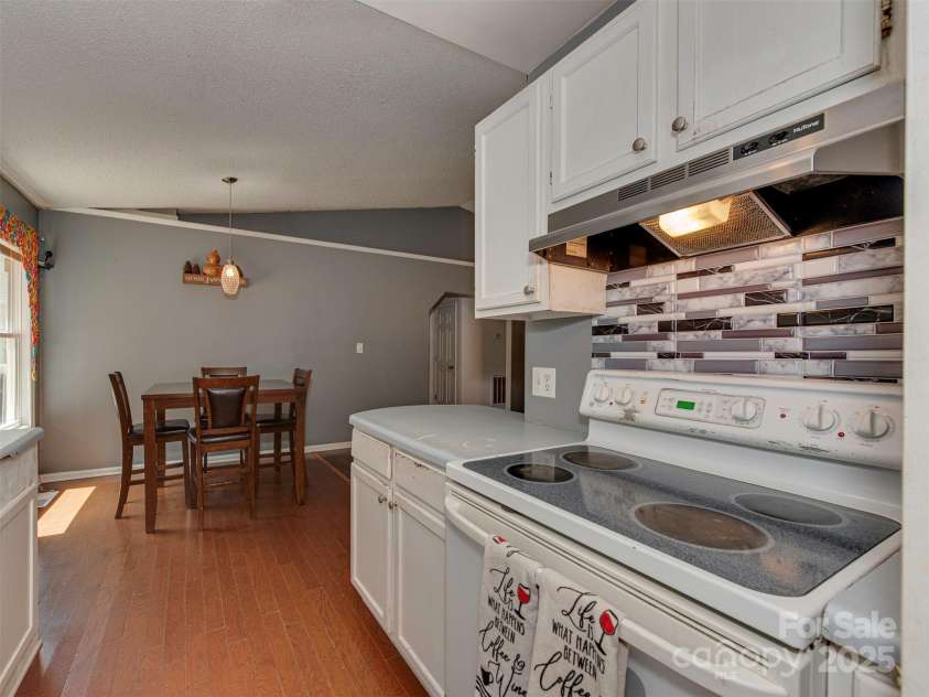 7015 Ware Road, Charlotte, NC 28212.  MLS# CAR4270601, YatesRealty ID 21539. 