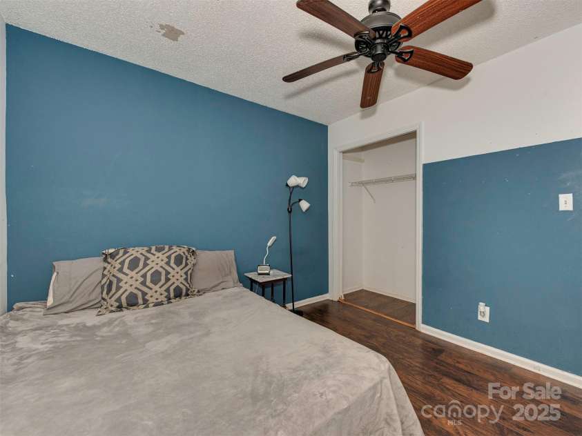7015 Ware Road, Charlotte, NC 28212.  MLS# CAR4270601, YatesRealty ID 21539. 