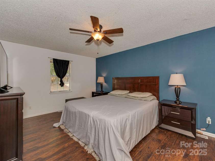 7015 Ware Road, Charlotte, NC 28212.  MLS# CAR4270601, YatesRealty ID 21539. 