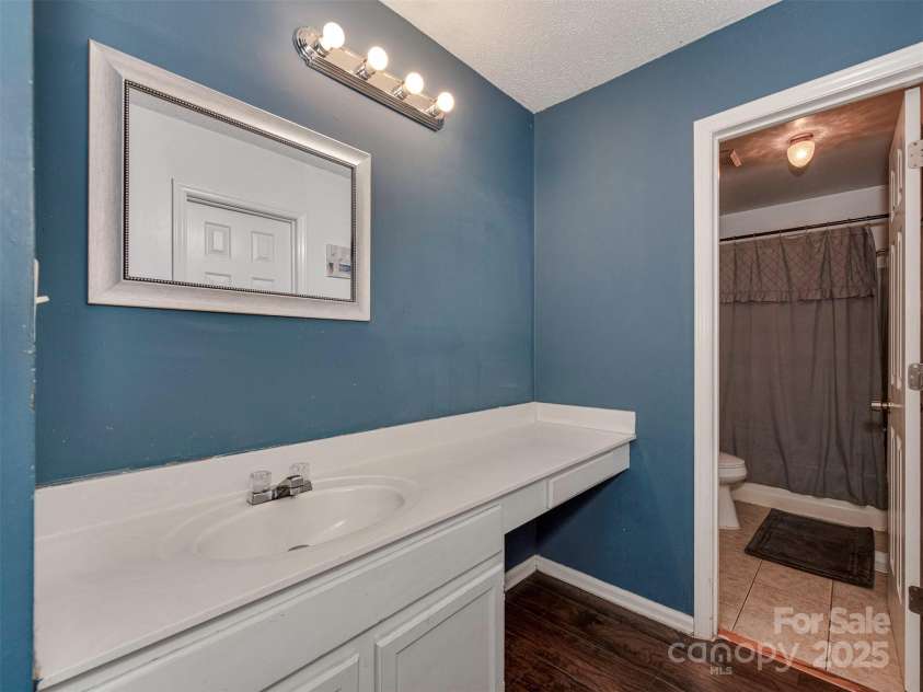 7015 Ware Road, Charlotte, NC 28212.  MLS# CAR4270601, YatesRealty ID 21539. 