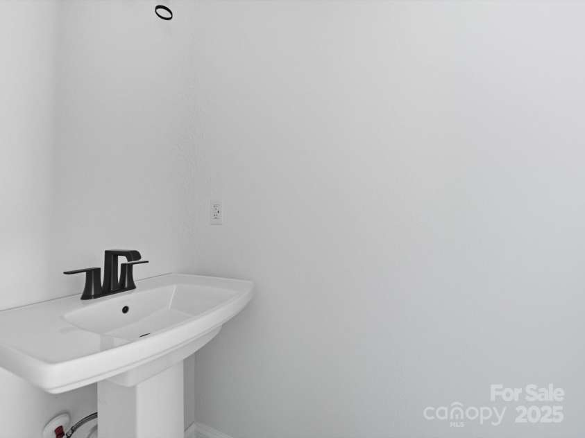 1118 Sanders Street, Rock Hill, SC 29732.  MLS# CAR4330022, YatesRealty ID 2154. 
