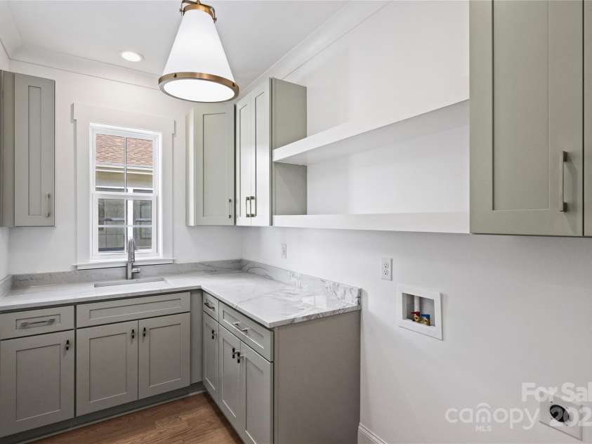 5022 Ohm Lane, Charlotte, NC 28270.  MLS# CAR4183984, YatesRealty ID 2154. Laundry