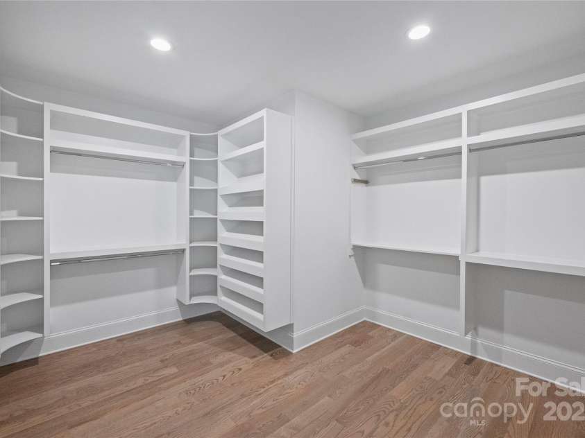 5022 Ohm Lane, Charlotte, NC 28270.  MLS# CAR4183984, YatesRealty ID 2154. Primary closet