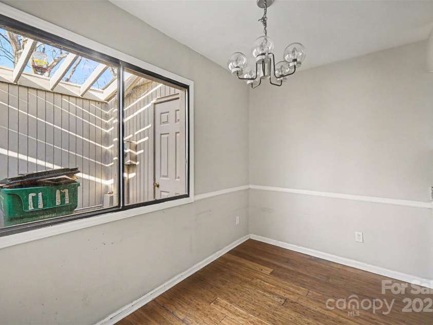 7913 Horse Chestnut Lane, Charlotte, NC 28277.  MLS# CAR4332056, YatesRealty ID 2154. Breakfast Nook