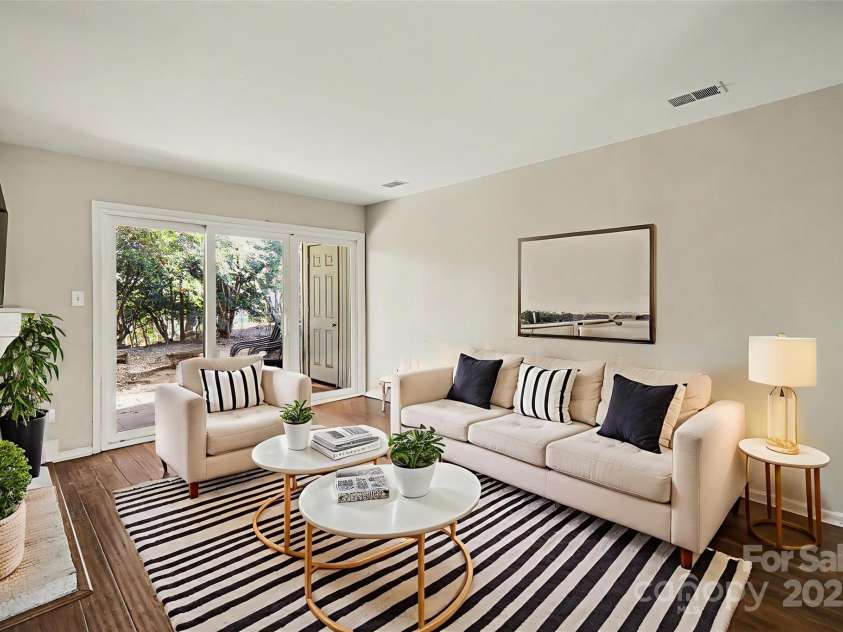 7913 Horse Chestnut Lane, Charlotte, NC 28277.  MLS# CAR4332056, YatesRealty ID 2154. Living Room *Virtually Staged*