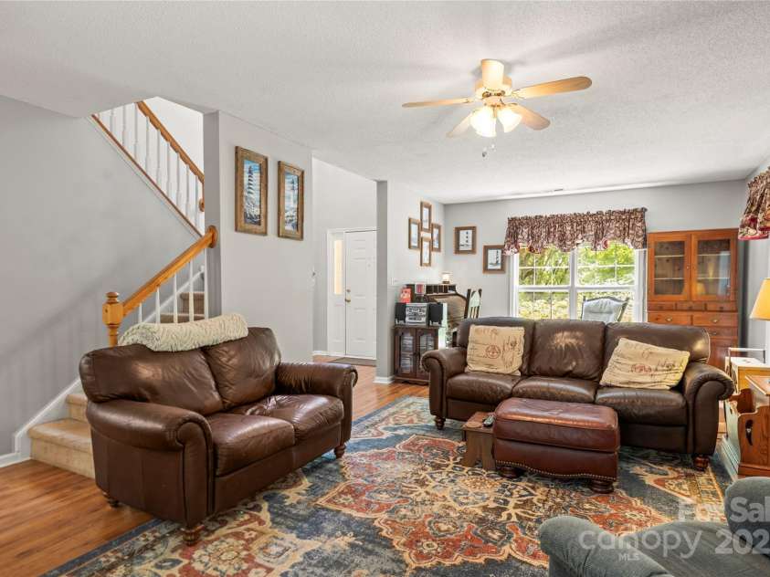 171 Highland Woods Court, Denver, NC 28037.  MLS# CAR4271450, YatesRealty ID 21540. 