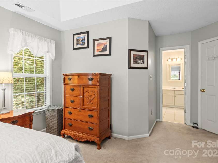 171 Highland Woods Court, Denver, NC 28037.  MLS# CAR4271450, YatesRealty ID 21540. 