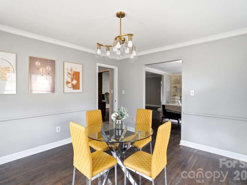 6803 Pencade Lane, Charlotte, NC 28215.  MLS# CAR4349519, YatesRealty ID 21542. 