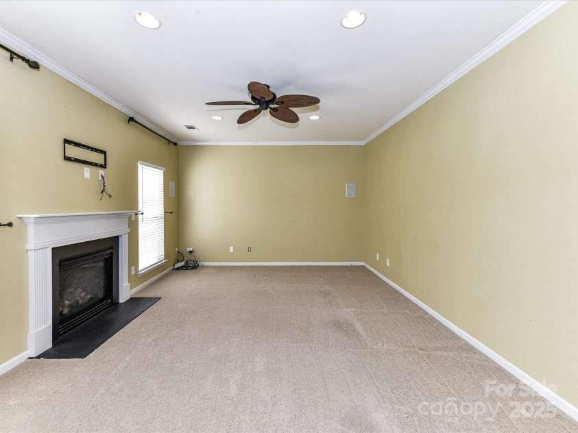 1016 Yellow Daisy Drive, Matthews, NC 28104.  MLS# CAR4268093, YatesRealty ID 21543. 