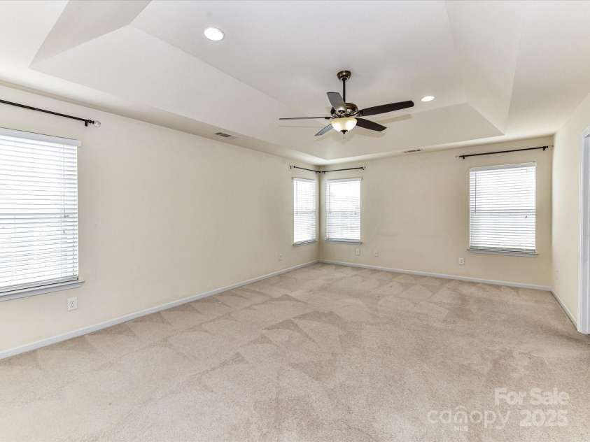 1016 Yellow Daisy Drive, Matthews, NC 28104.  MLS# CAR4268093, YatesRealty ID 21543. 