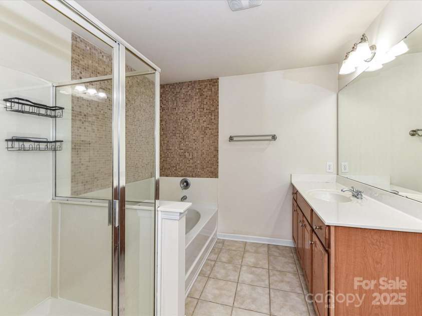 1016 Yellow Daisy Drive, Matthews, NC 28104.  MLS# CAR4268093, YatesRealty ID 21543. 