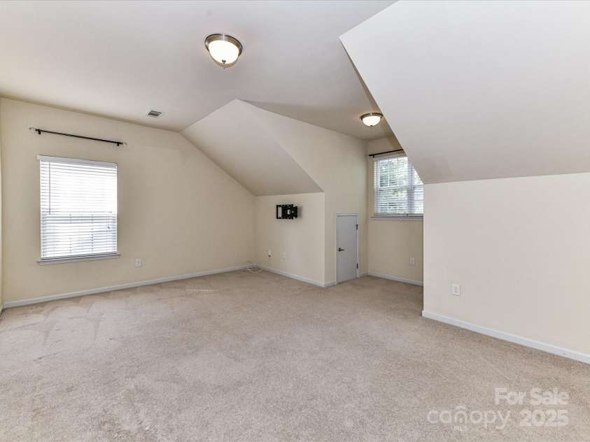 1016 Yellow Daisy Drive, Matthews, NC 28104.  MLS# CAR4268093, YatesRealty ID 21543. 