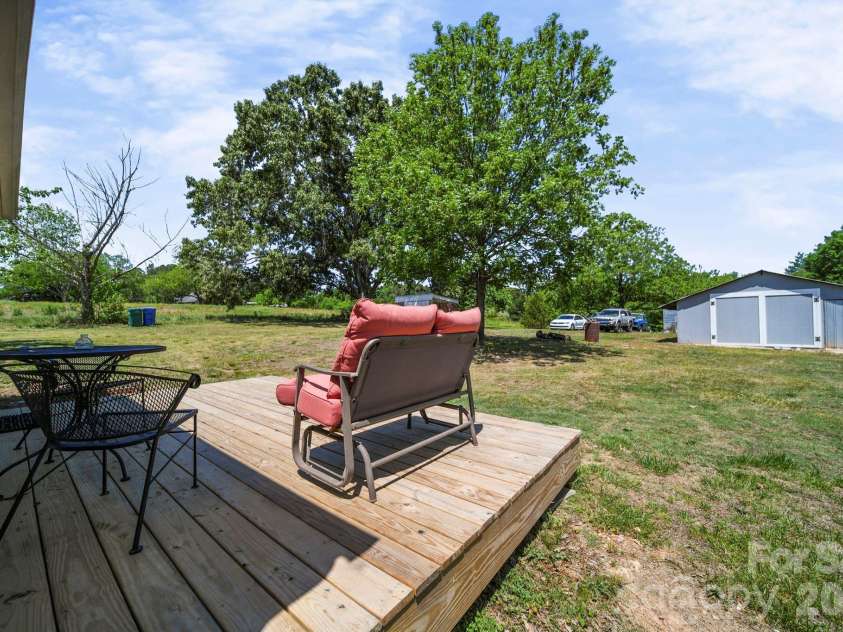 2335 Main Street, Albemarle, NC 28001.  MLS# CAR4375840, YatesRealty ID 21543. 