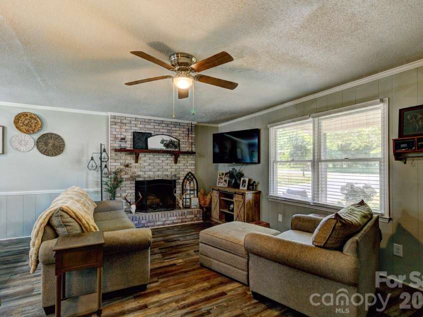 2006 Modern Estates Road, Lincolnton, NC 28092.  MLS# CAR4379964, YatesRealty ID 21544. 