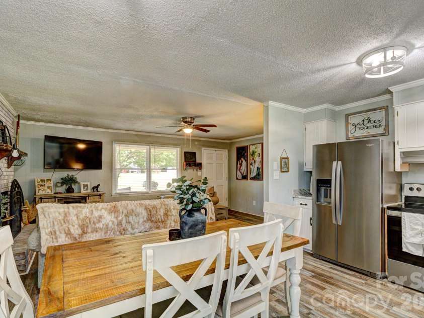 2006 Modern Estates Road, Lincolnton, NC 28092.  MLS# CAR4379964, YatesRealty ID 21544. 