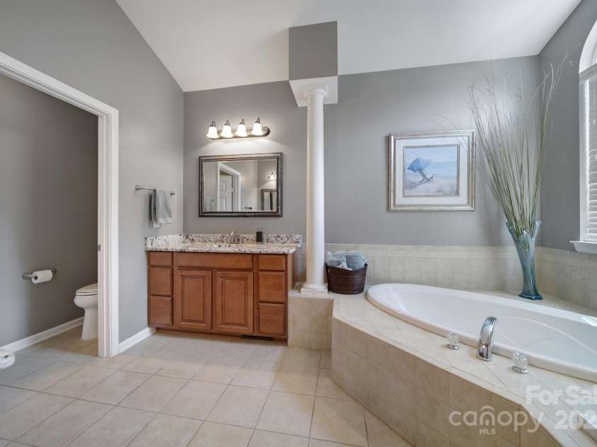 510 Placid Court, Tega Cay, SC 29708.  MLS# CAR4270194, YatesRealty ID 21544. 