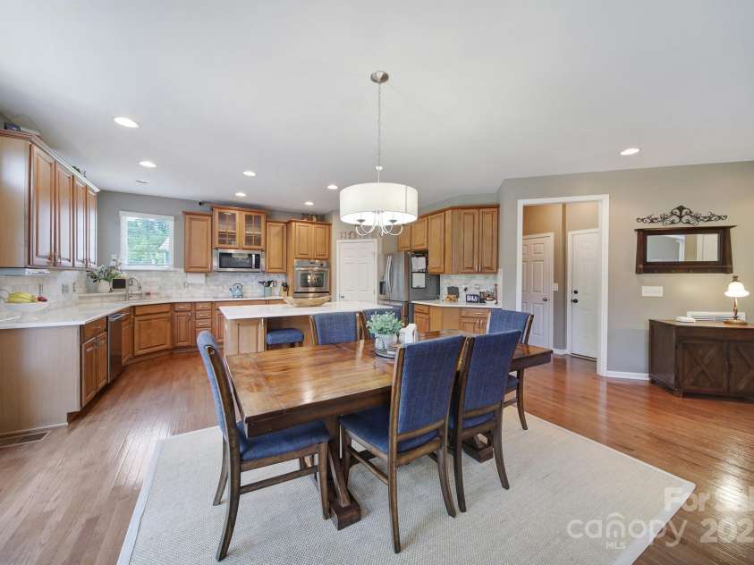 510 Placid Court, Tega Cay, SC 29708.  MLS# CAR4270194, YatesRealty ID 21544. 