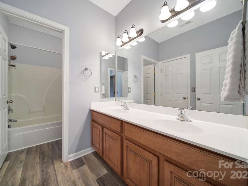 510 Placid Court, Tega Cay, SC 29708.  MLS# CAR4270194, YatesRealty ID 21544. 