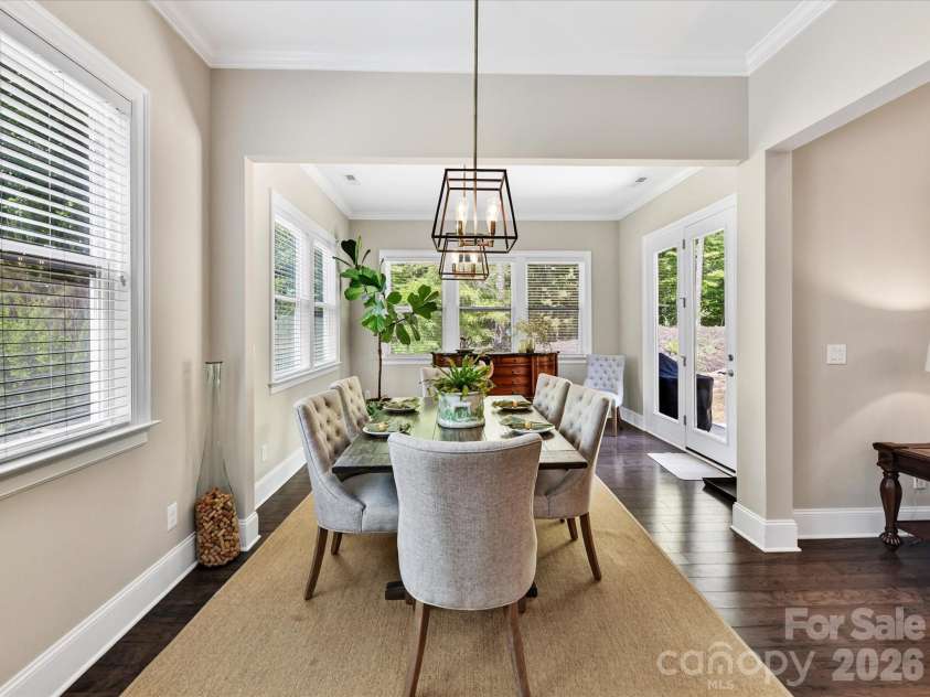 1548 Afton Way, Fort Mill, SC 29708.  MLS# CAR4372312, YatesRealty ID 21545. Extended dining area