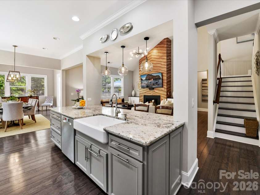 1548 Afton Way, Fort Mill, SC 29708.  MLS# CAR4372312, YatesRealty ID 21545. Farm style sink