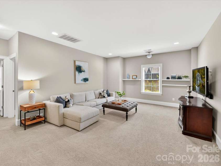 1548 Afton Way, Fort Mill, SC 29708.  MLS# CAR4372312, YatesRealty ID 21545. Spacious loft