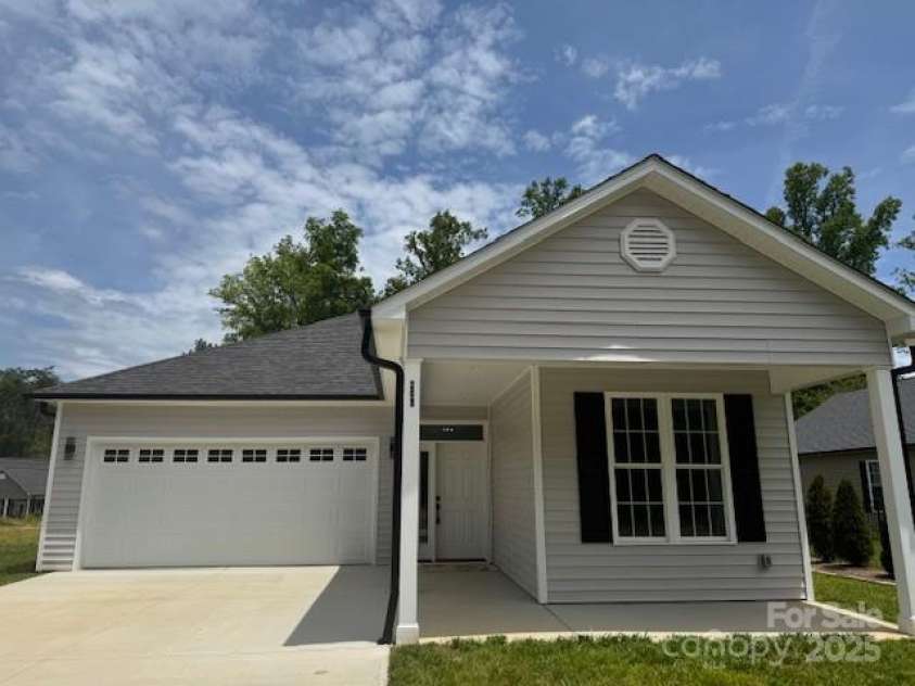 209 Eagles Landing, Morganton, NC 28655.  MLS# CAR4155323, YatesRealty ID 21546. 