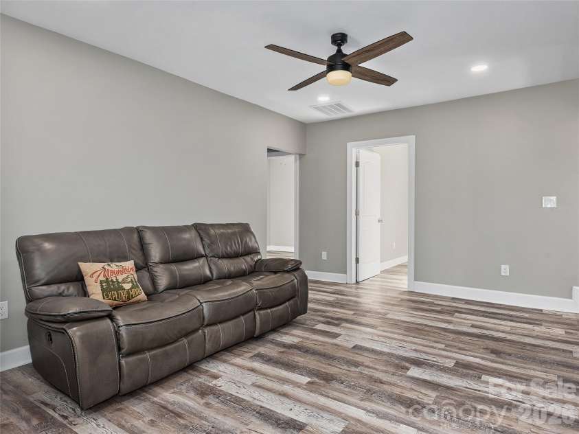 611 Peniel Road, Columbus, NC 28722.  MLS# CAR4405519, YatesRealty ID 21546. 