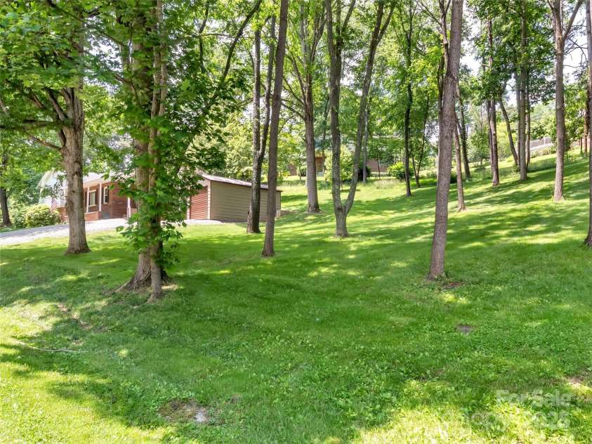 110 Stoney Brook Drive, Clyde, NC 28721.  MLS# CAR4268277, YatesRealty ID 21547. 