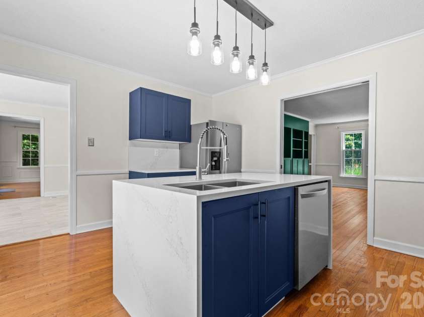 3132 Stoney Brook Drive, Lenoir, NC 28645.  MLS# CAR4403414, YatesRealty ID 21548. 