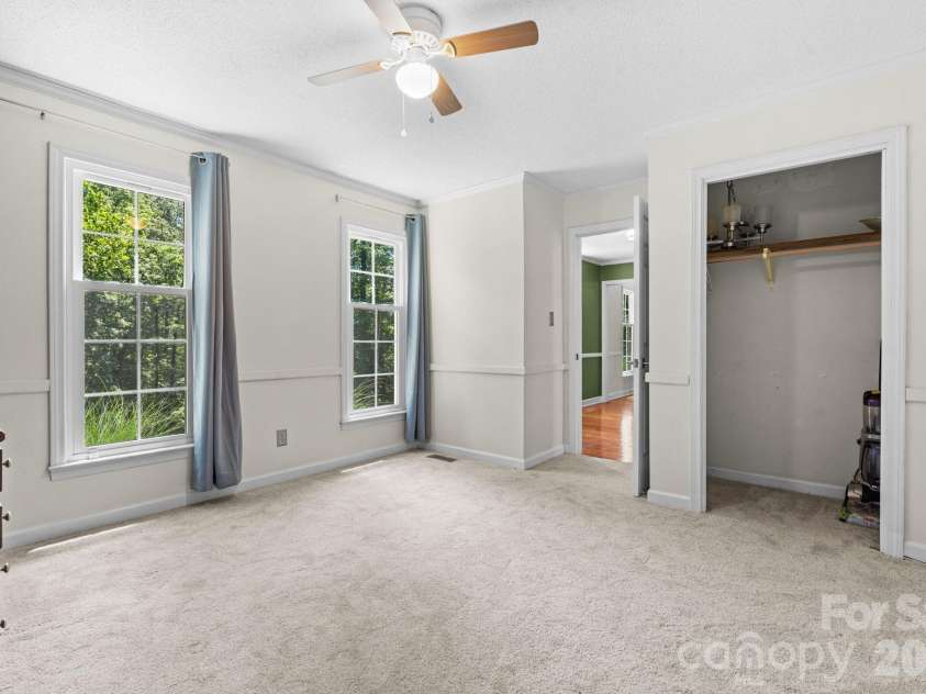 3132 Stoney Brook Drive, Lenoir, NC 28645.  MLS# CAR4403414, YatesRealty ID 21548. 