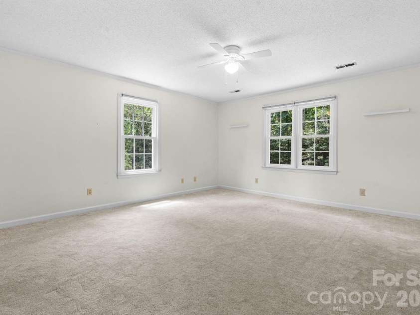 3132 Stoney Brook Drive, Lenoir, NC 28645.  MLS# CAR4403414, YatesRealty ID 21548. 