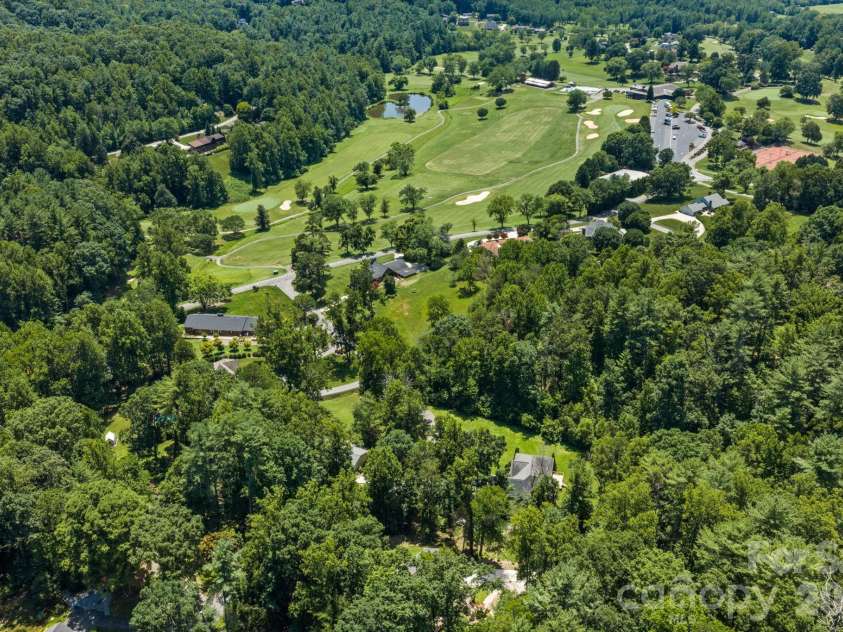 3132 Stoney Brook Drive, Lenoir, NC 28645.  MLS# CAR4403414, YatesRealty ID 21548. 
