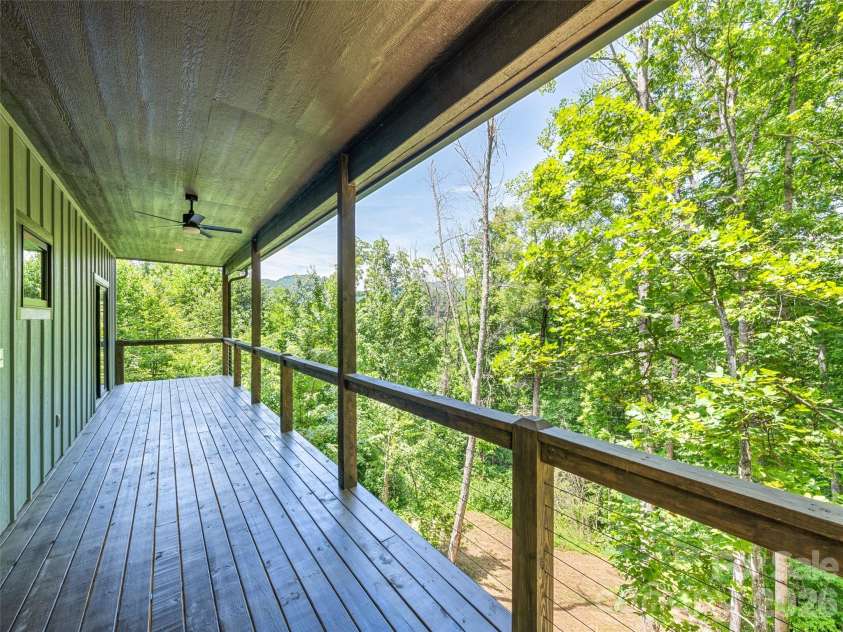 288 Ironwood Drive, Clyde, NC 28721.  MLS# CAR4353359, YatesRealty ID 21549. 